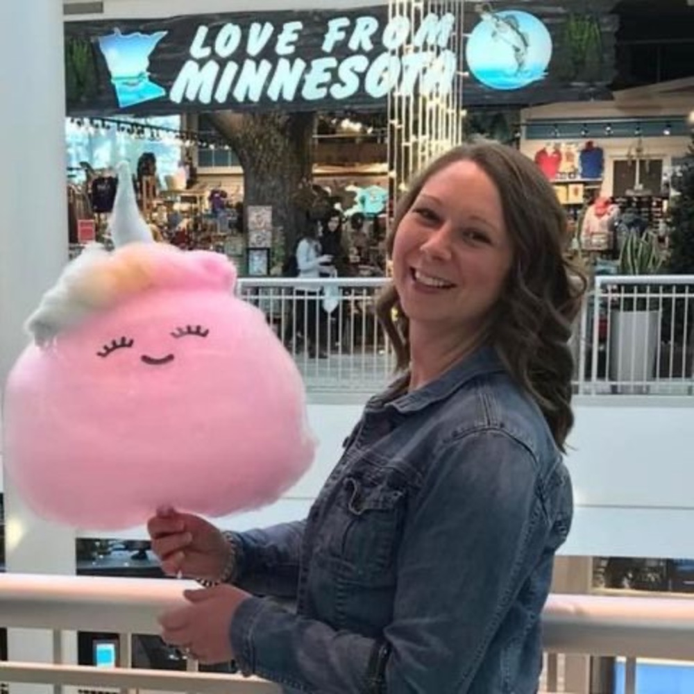 Meet your Posher, Alicia